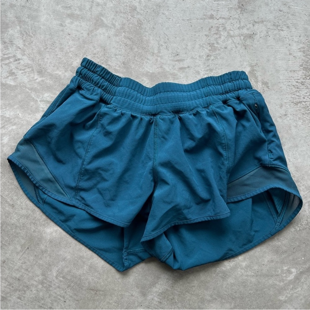 Lululemon hotly hot shorts